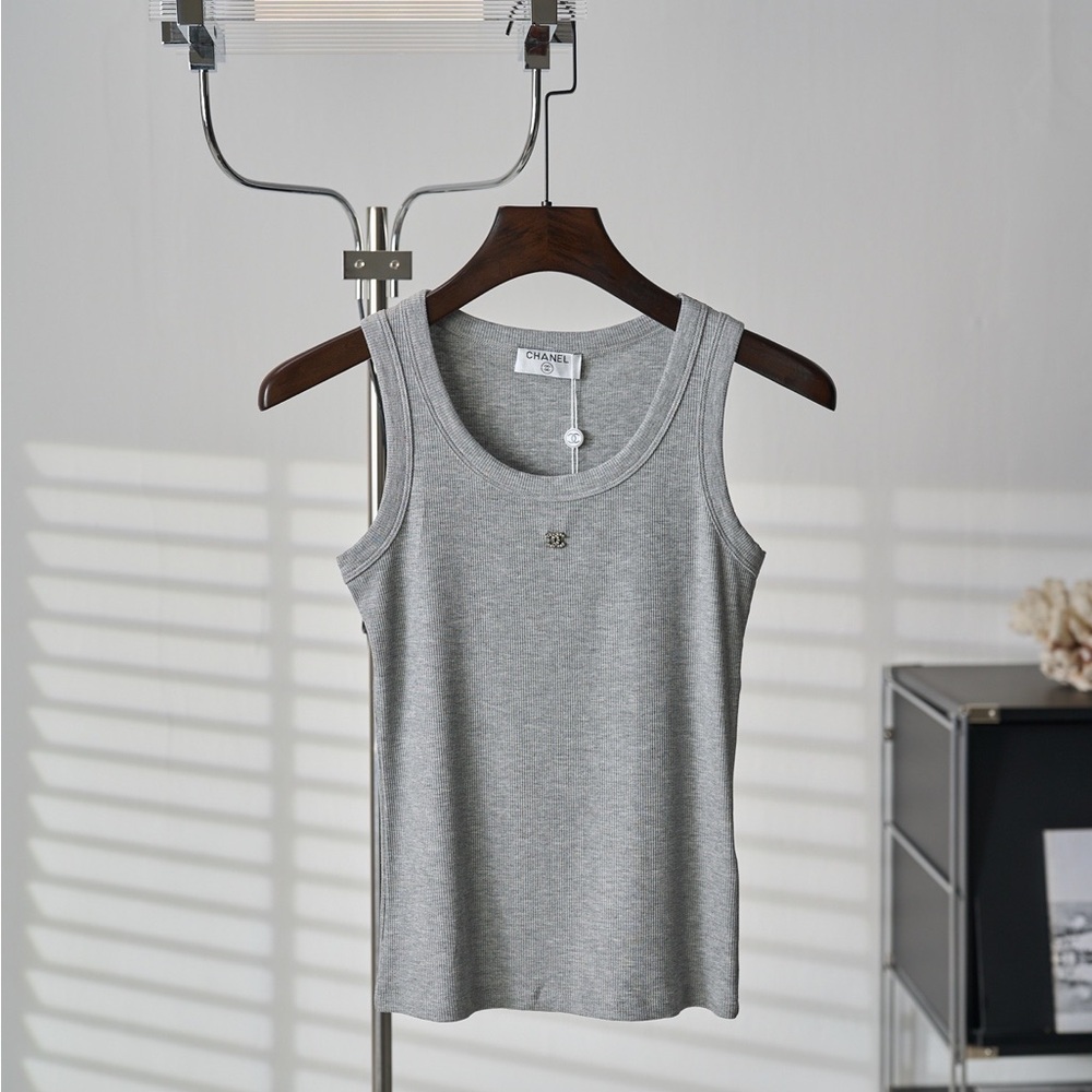Chanel grey knit vest